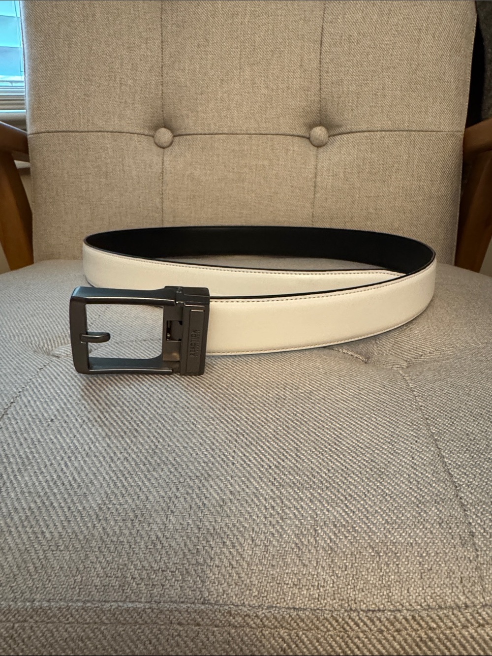 Kenneth Cole Men's White Leather Belt with Matte Buckle